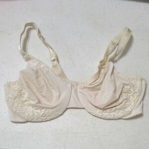 Olga Cream Lace Detail Bra size 38C